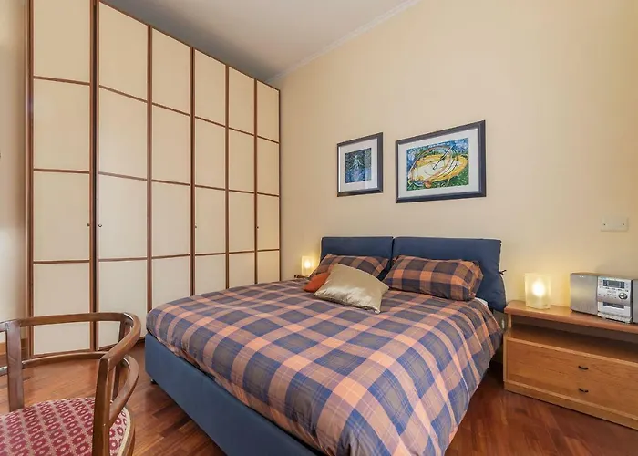 Domus Aurea & Colosseo Sweet Flat *