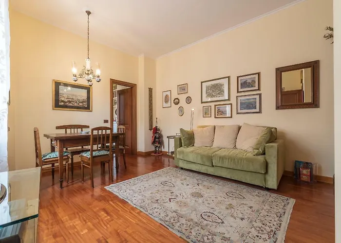 Domus Aurea & Colosseo Sweet Flat Apartment