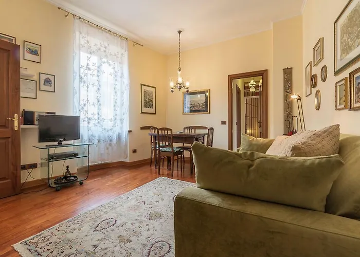 Domus Aurea & Colosseo Sweet Flat Apartment